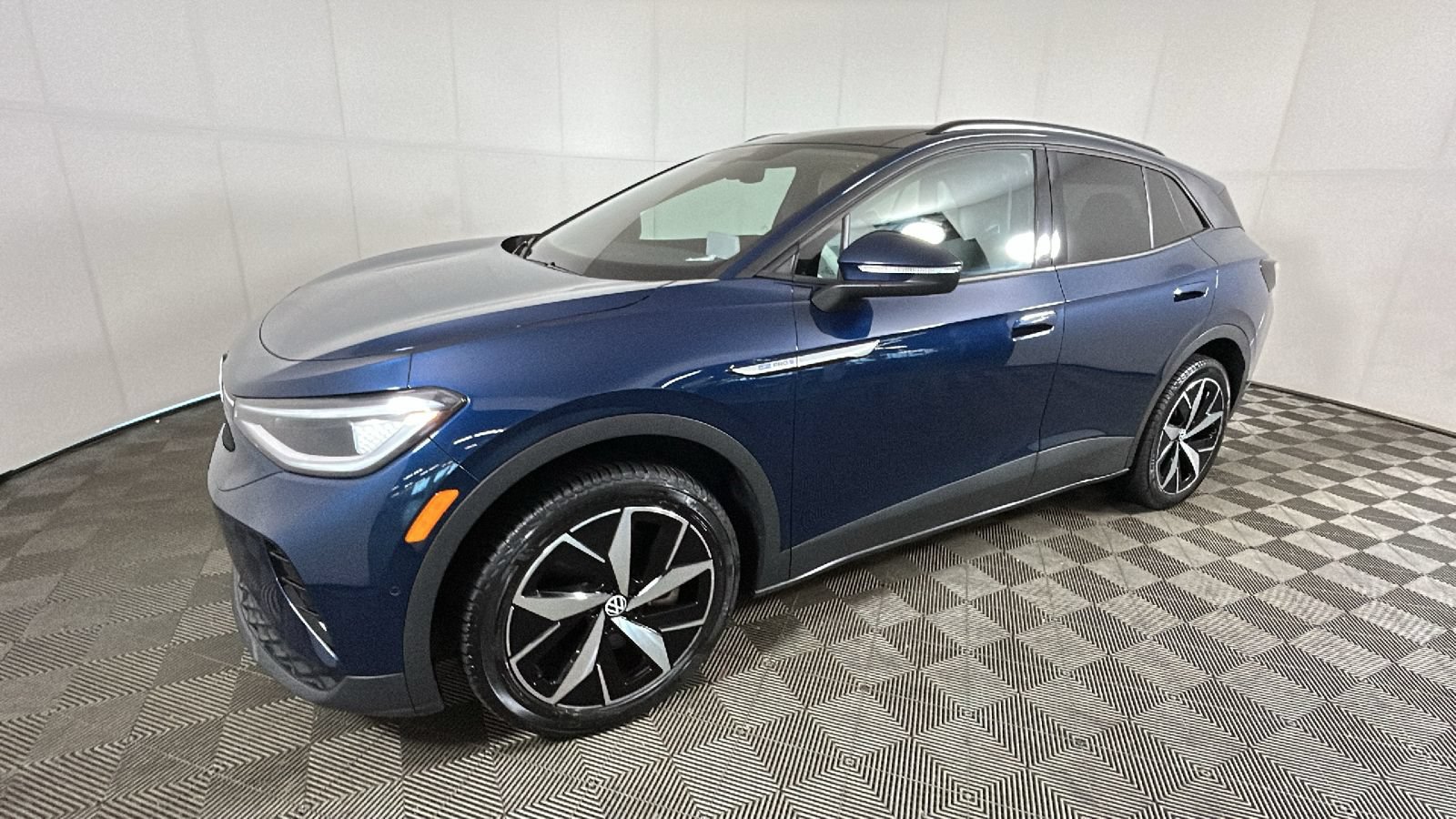 Used 2023 Volkswagen ID.4 Pro S AWD/4WD image 6