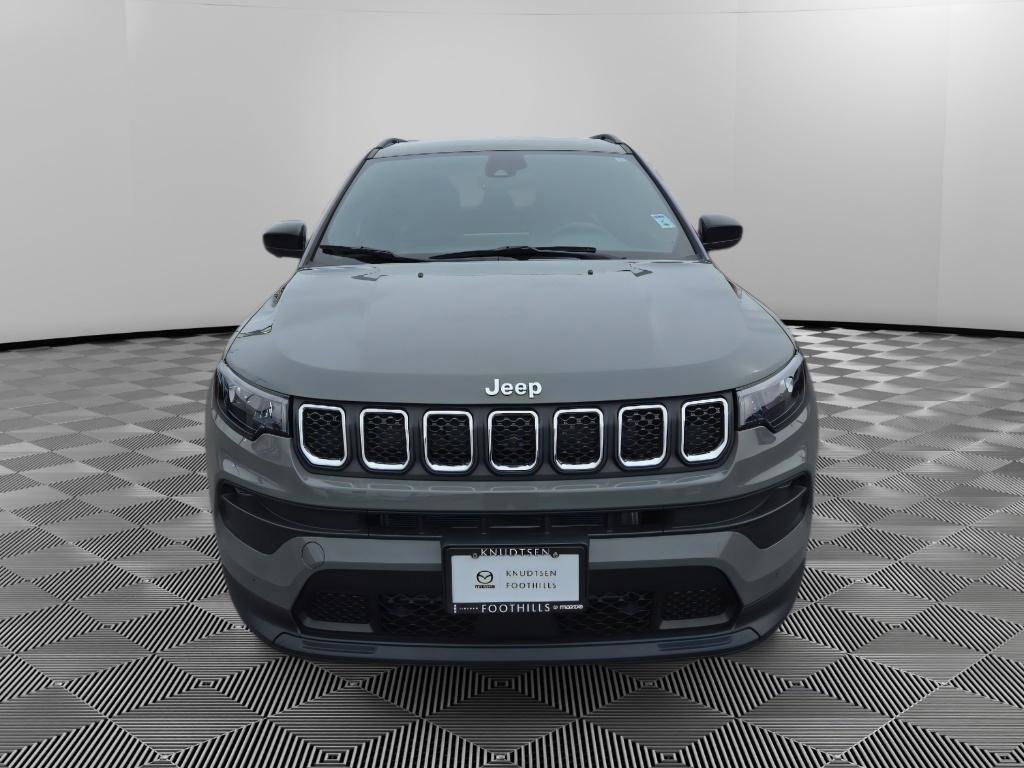 Used 2023 Jeep Compass Latitude image 2