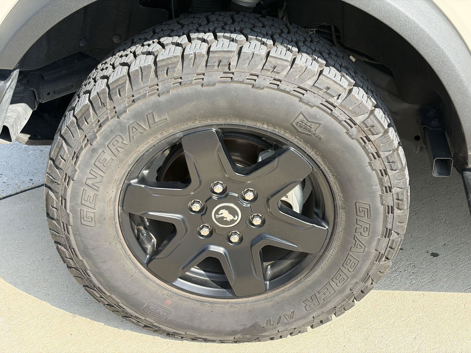 Used 2025 Ford Bronco Outer Banks AWD/4WD image 22