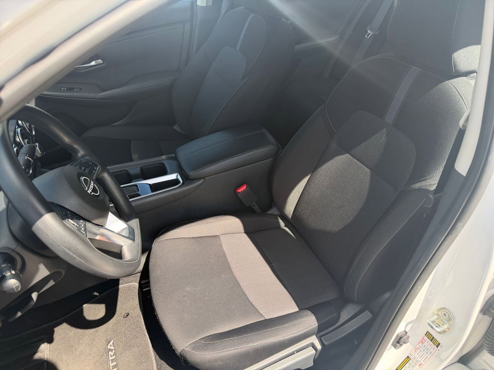 Used 2025 Nissan Sentra SV image 34