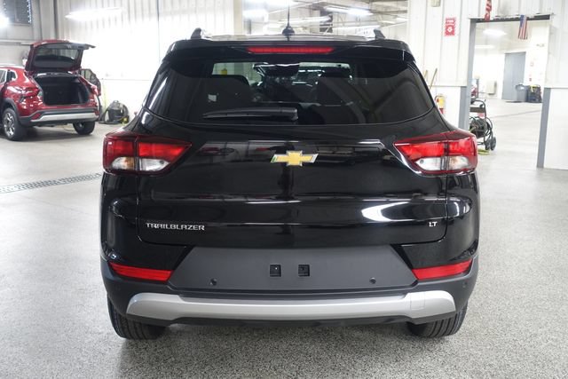 New 2026 Chevrolet TrailBlazer LT w/ LT Cold Weather Package FWD image 6