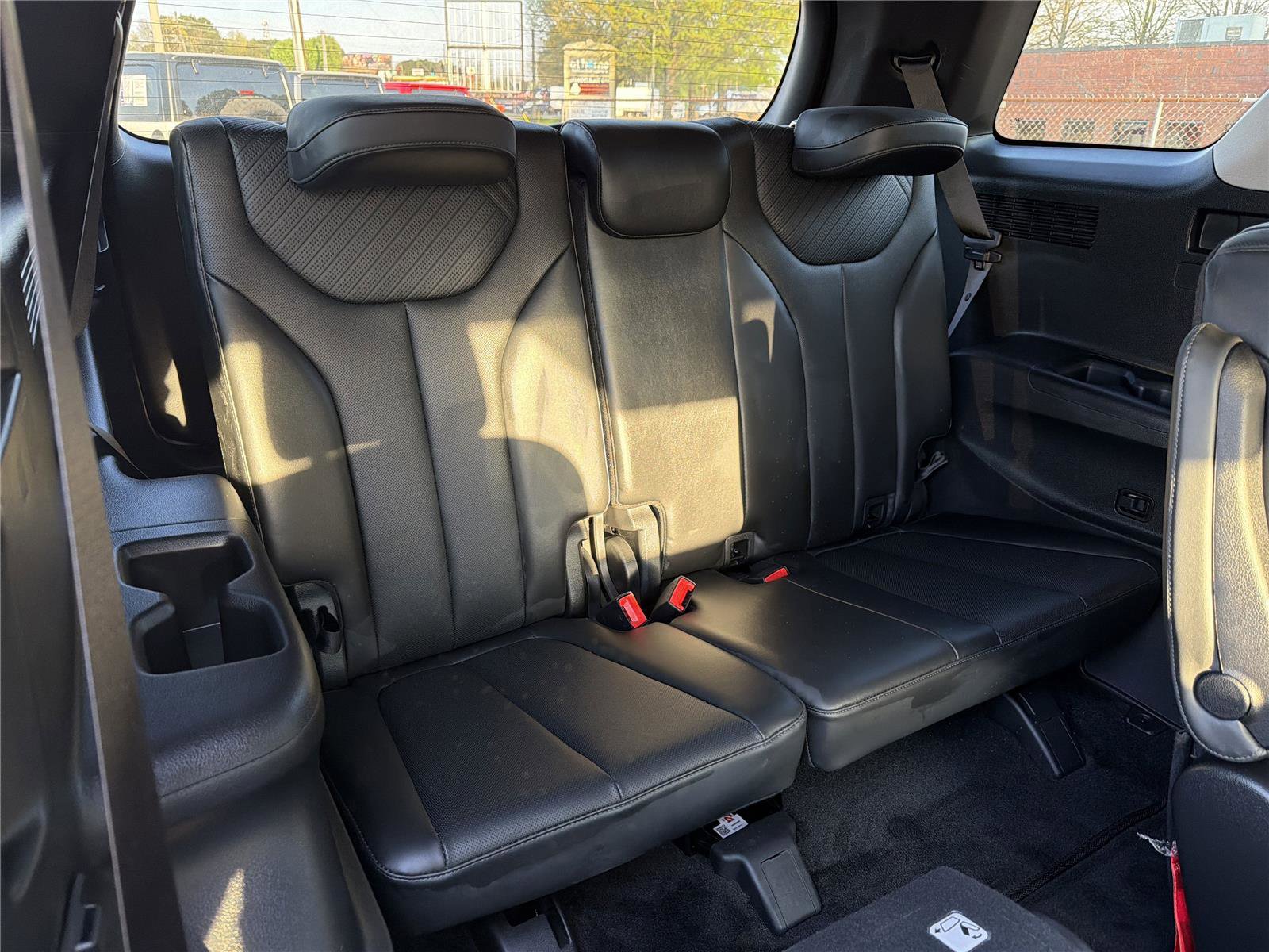 Used 2025 Hyundai Palisade SEL image 13