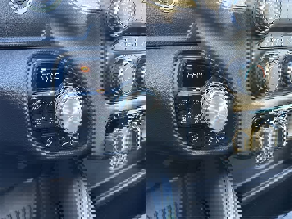 Used 2021 RAM 1500 Laramie w/ Sport Appearance Package image 18