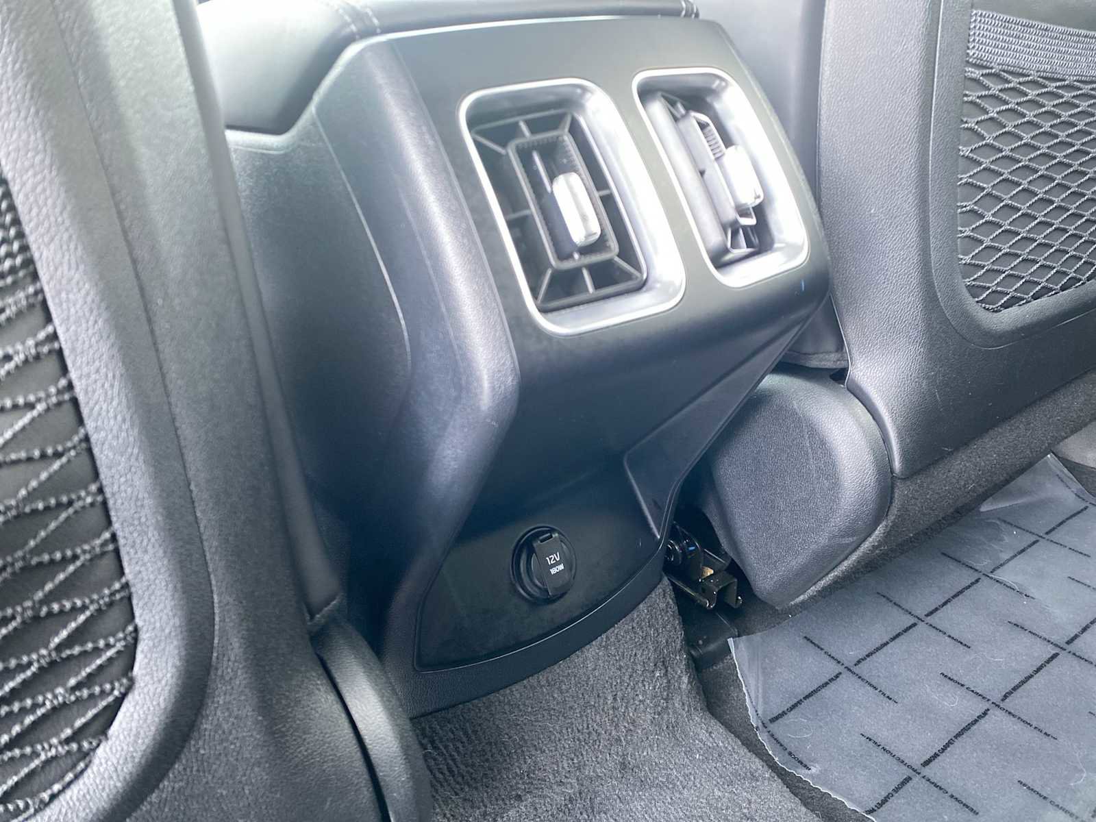 Used 2024 Kia Sorento S w/ Panoramic Sunroof Package image 35