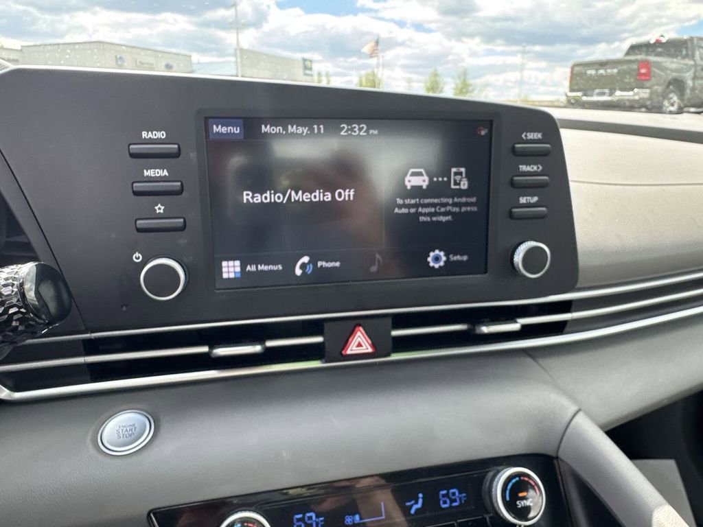 Used 2023 Hyundai Elantra SEL FWD image 23