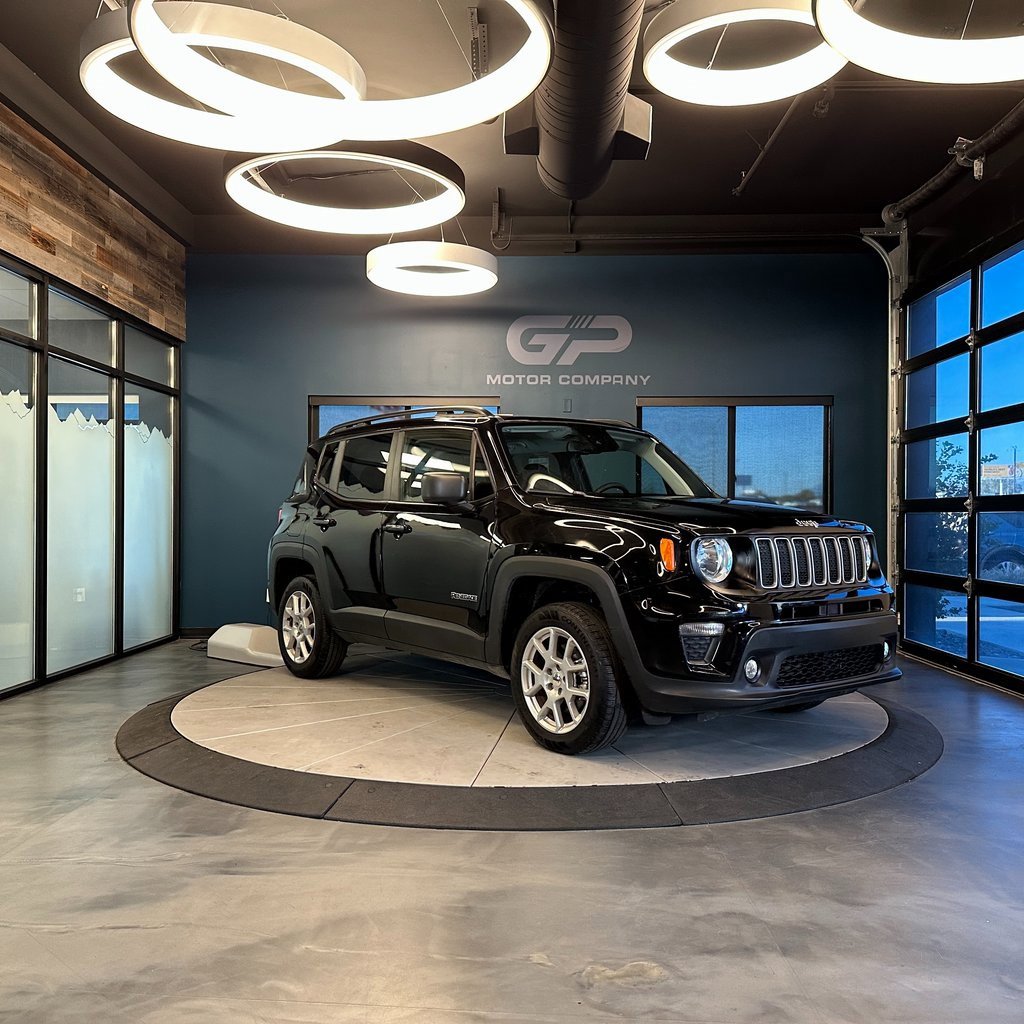 Used 2022 Jeep Renegade Latitude w/ Convenience Group image 1