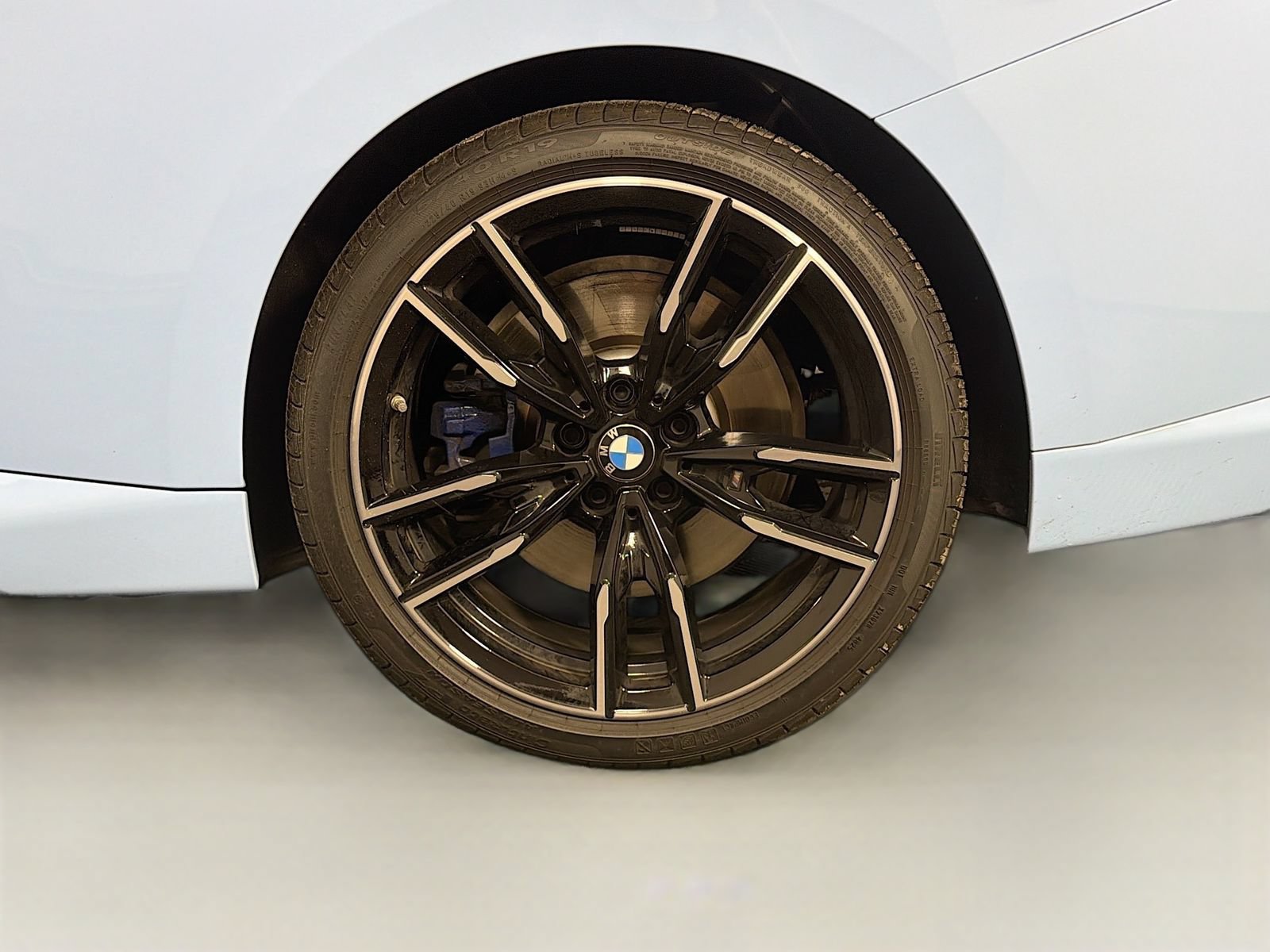 Used 2026 BMW M240i xDrive Coupe AWD/4WD image 33