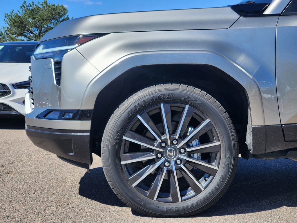 Used 2024 Lexus GX 550 image 9
