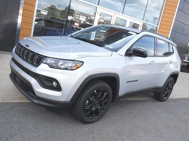 New 2025 Jeep Compass Latitude w/ Sun & Sound Group