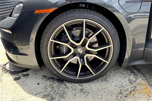 New 2025 Porsche Taycan image 15