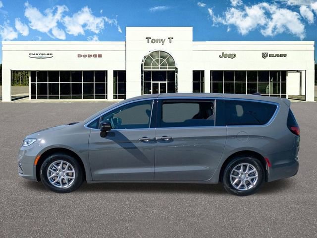 New 2025 Chrysler Pacifica Select image 5