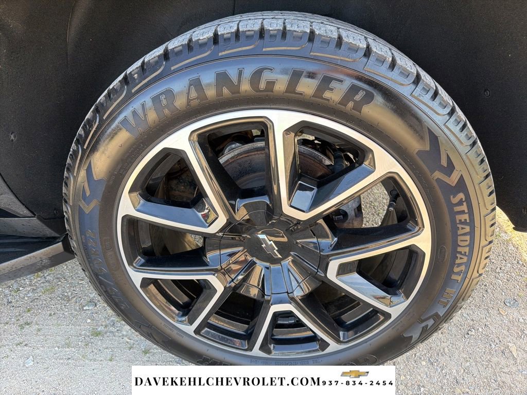 Used 2021 Chevrolet Suburban RST AWD/4WD image 41