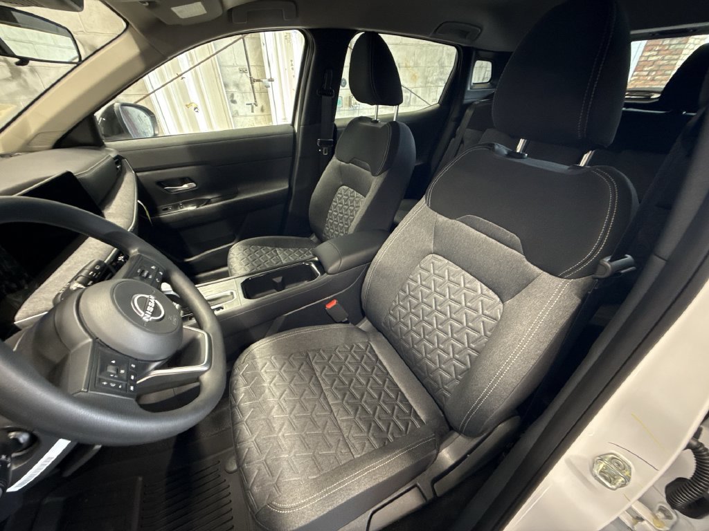 New 2027 Nissan Kicks SV AWD/4WD image 13