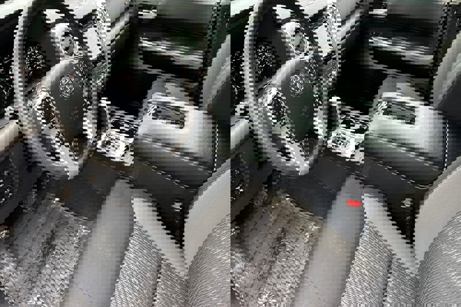 Used 2018 Toyota Tundra SR5 w/ SR5 Upgrade Package image 11