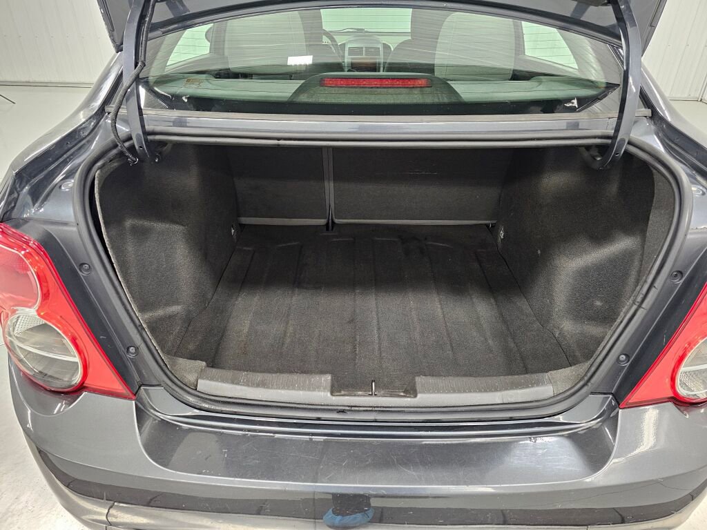 Used 2013 Chevrolet Sonic LT image 15