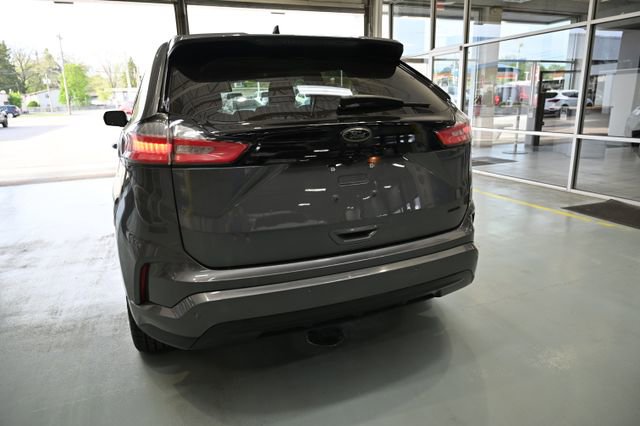 Used 2022 Ford Edge SE w/ Black Appearance Package AWD/4WD image 6
