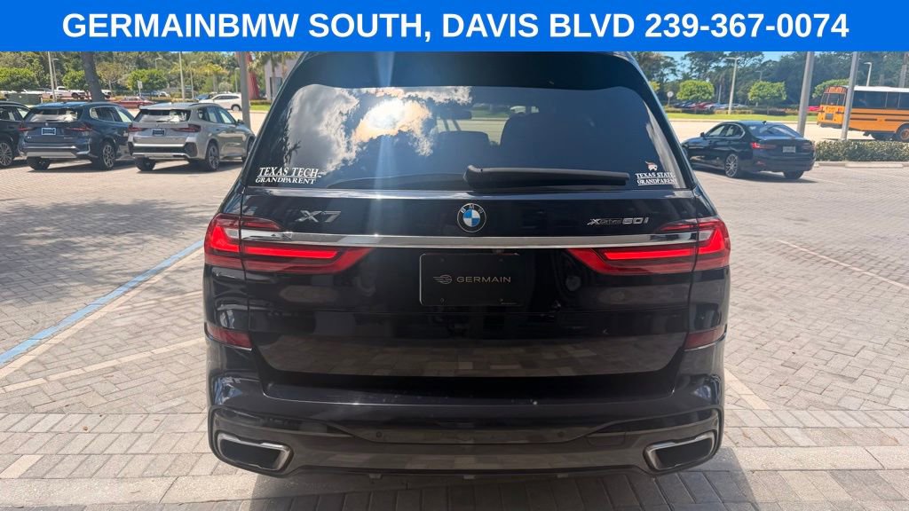 Used 2019 BMW X7 xDrive50i w/ Dynamic Handling Package AWD/4WD image 4