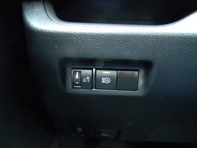 Used 2024 Toyota RAV4 LE AWD/4WD image 14