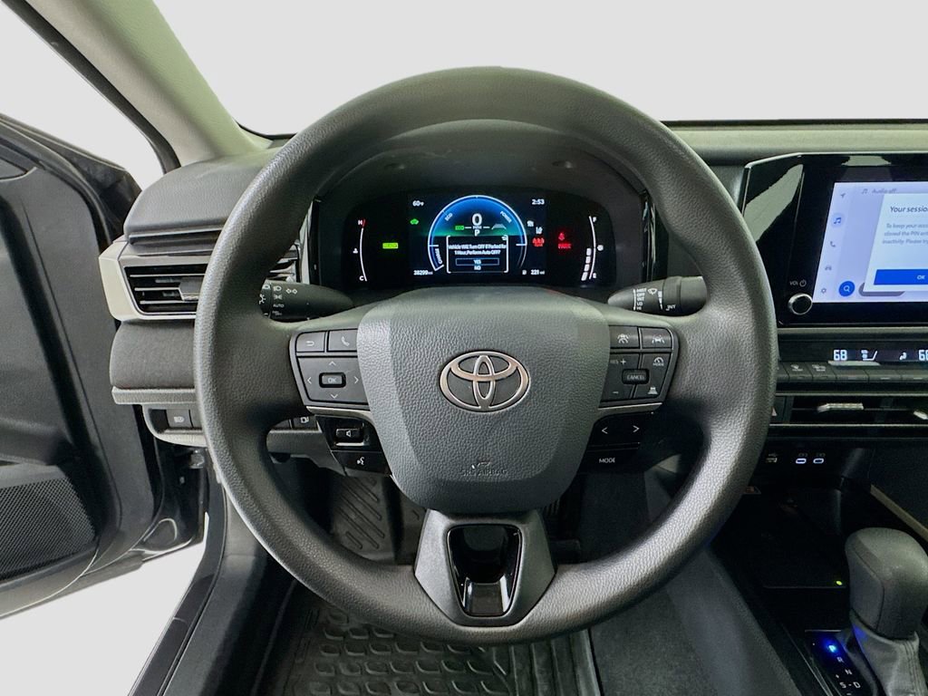 Used 2025 Toyota Camry LE image 13