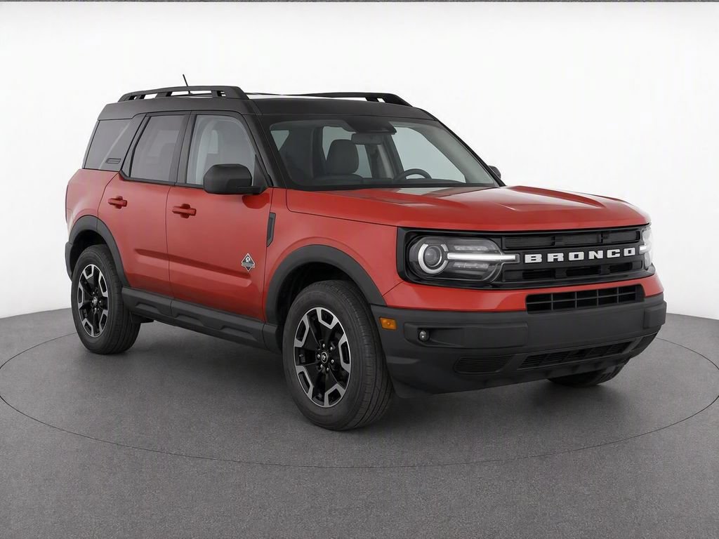 Used 2023 Ford Bronco Sport Outer Banks AWD/4WD image 1
