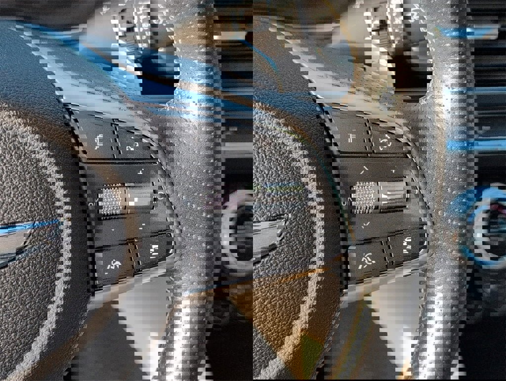 Used 2022 Genesis G70 3.3T image 26