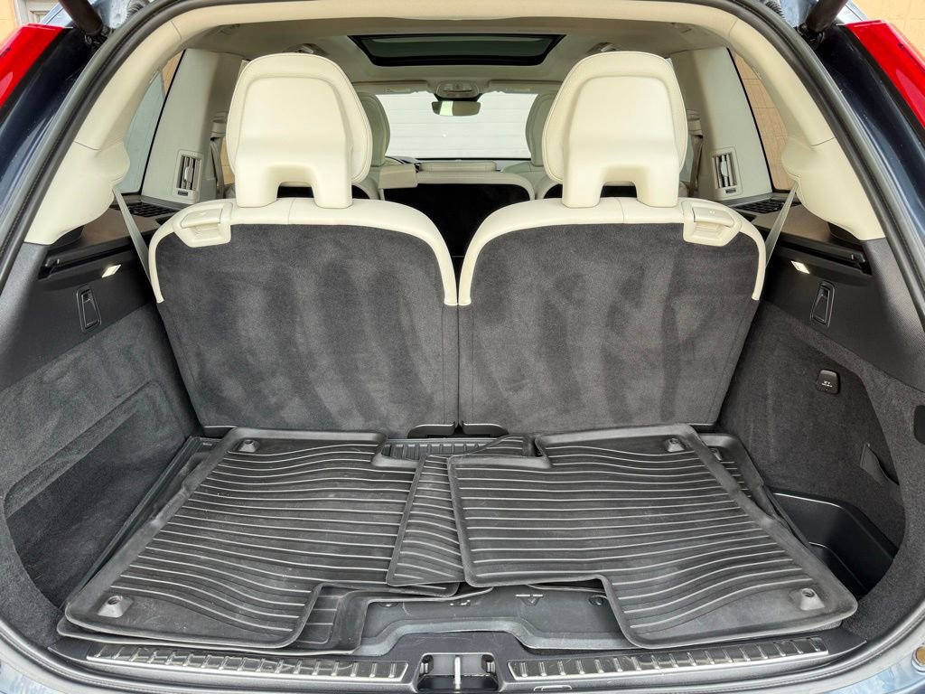 Used 2023 Volvo XC90 B5 Plus w/ Protection Package Premier image 23