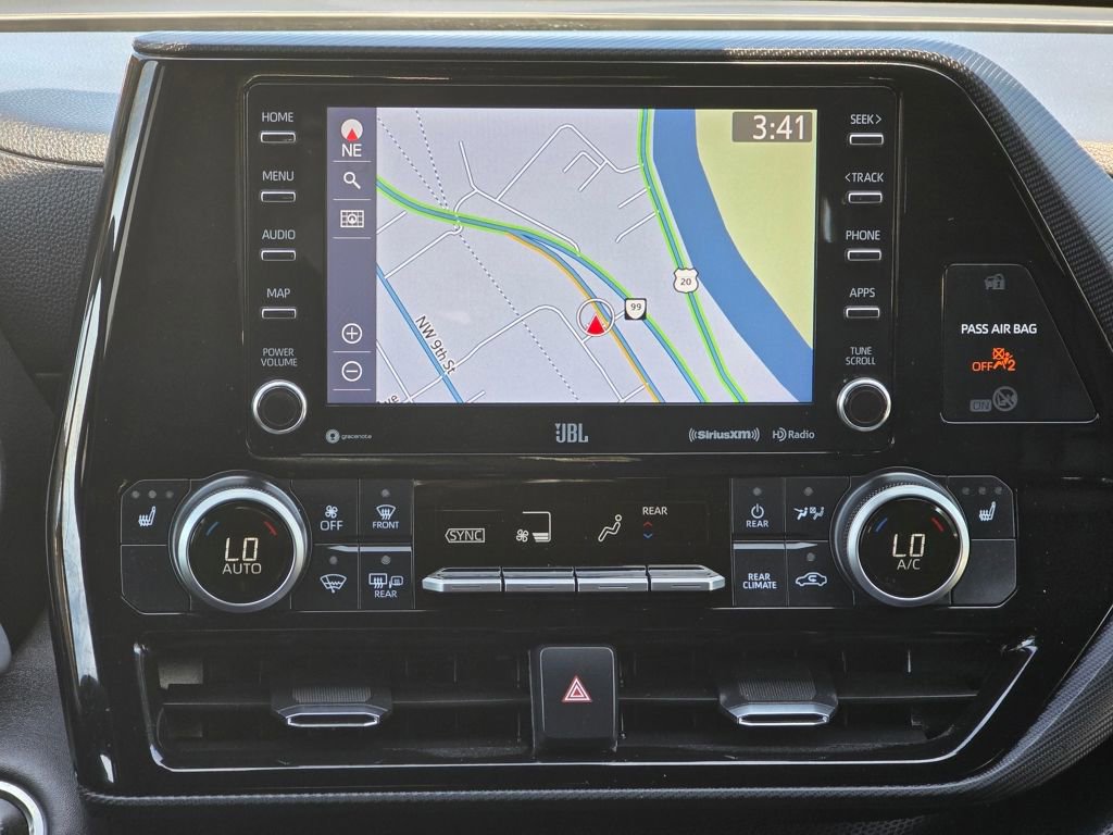 Used 2021 Toyota Highlander XSE image 12