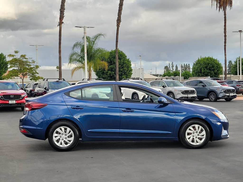 Used 2020 Hyundai Elantra SE FWD image 32