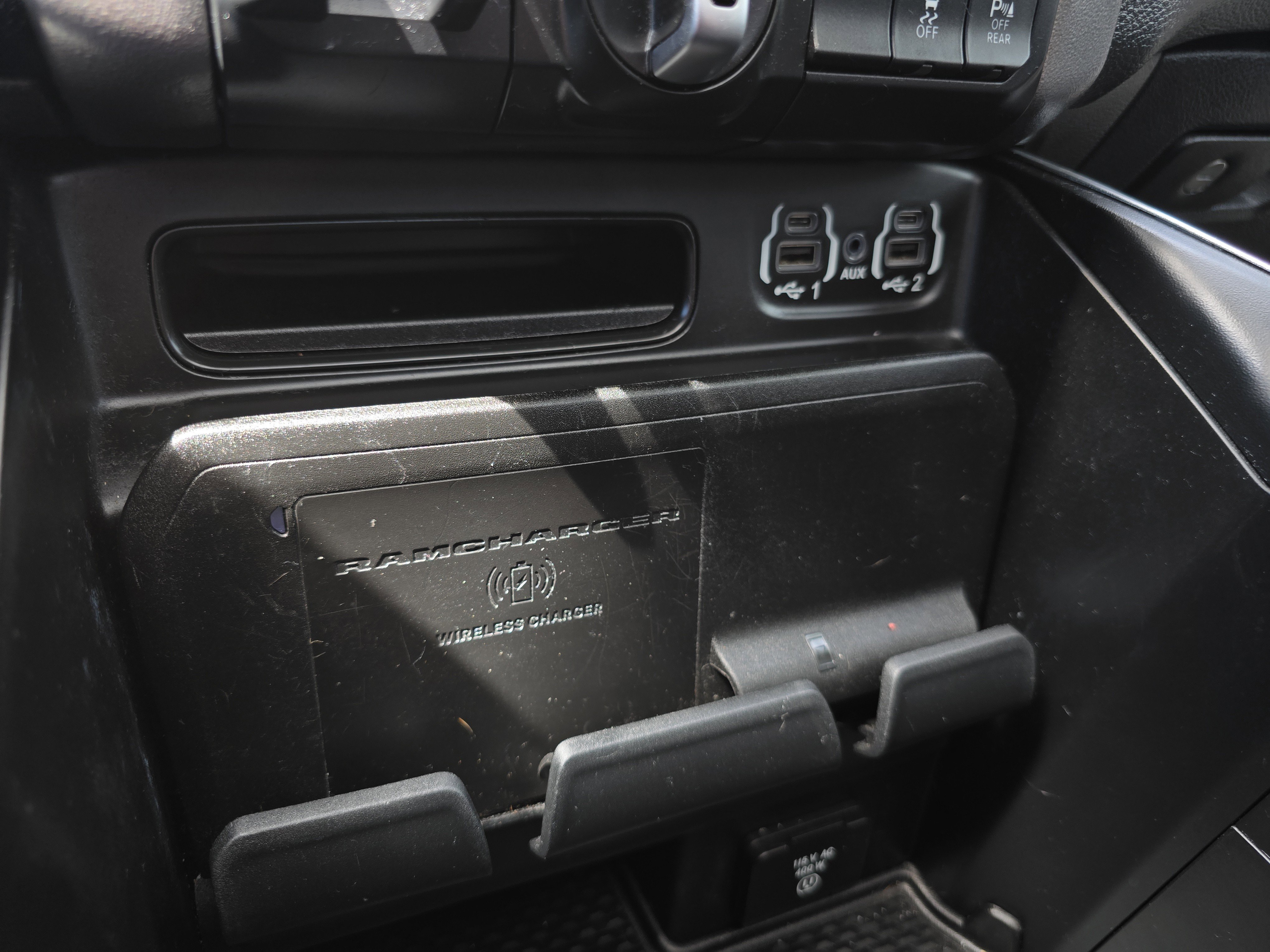 Used 2021 RAM 1500 Laramie AWD/4WD image 32