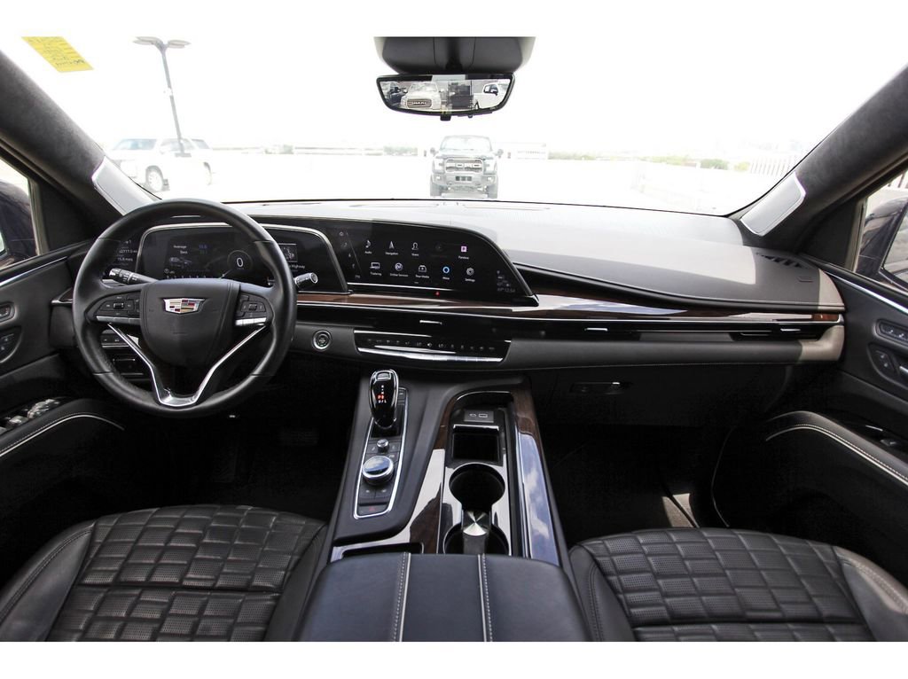 Used 2023 Cadillac Escalade Sport Platinum image 9