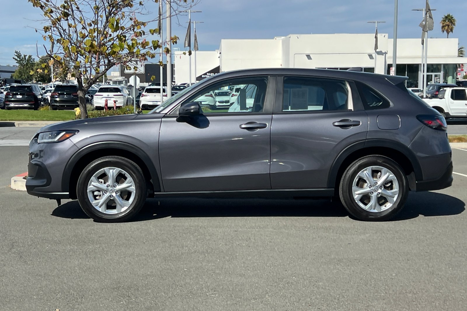 Used 2025 Honda HR-V LX image 7