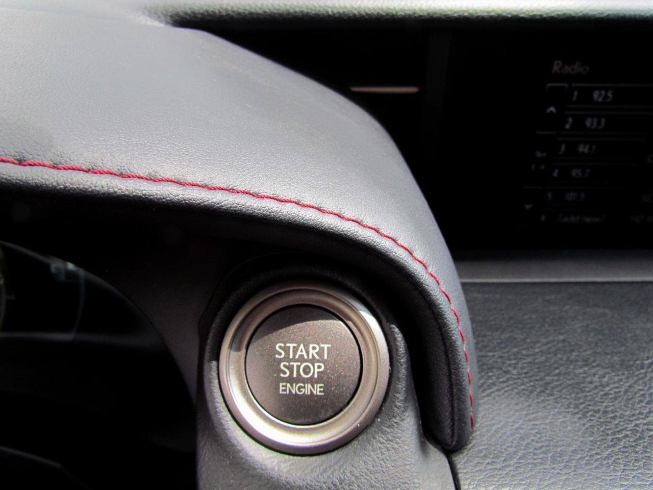Used 2016 Lexus RC 200t RWD image 33