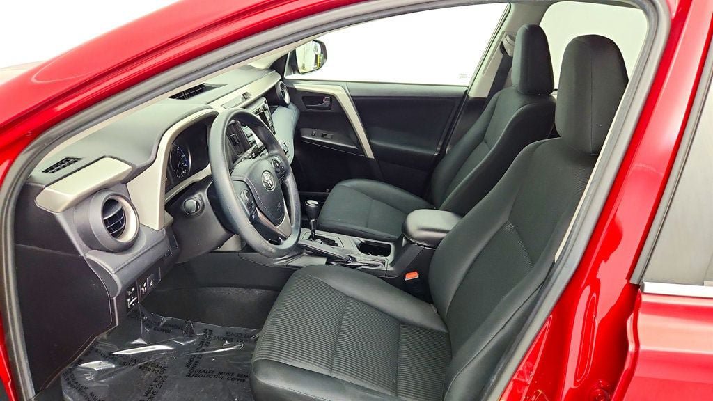 Used 2018 Toyota RAV4 LE w/ All Weather Liner Package AWD/4WD image 18