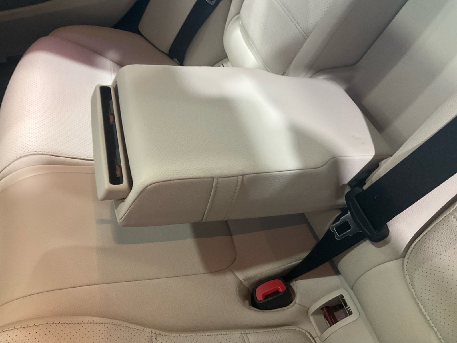 Used 2023 Mercedes-Benz C 300 4MATIC Sedan image 33