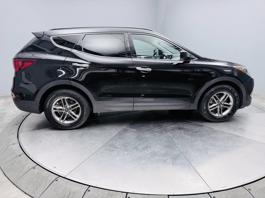 Used 2017 Hyundai Santa Fe Sport AWD/4WD image 4