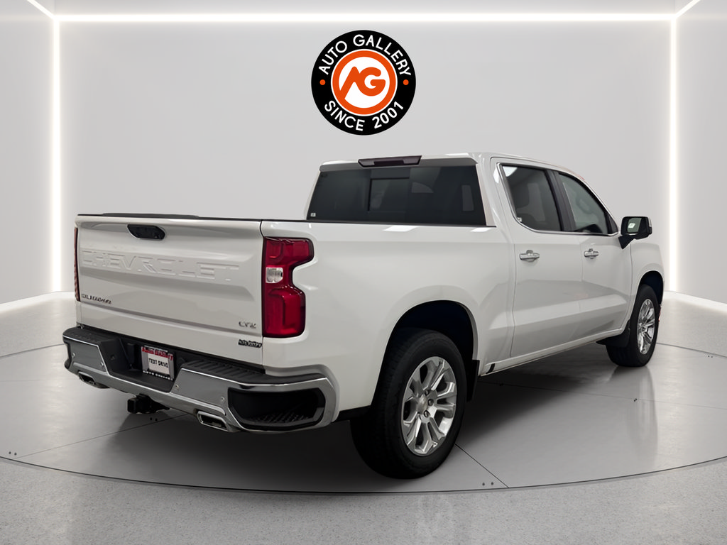 Used 2025 Chevrolet Silverado 1500 LTZ AWD/4WD image 3