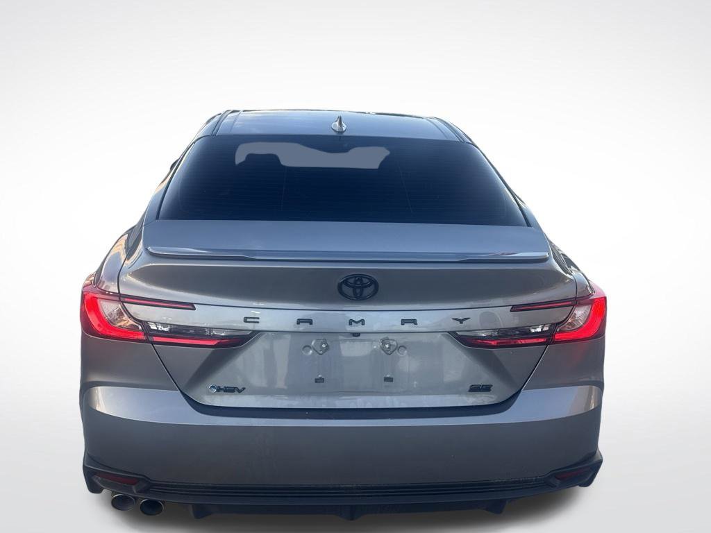 Used 2025 Toyota Camry SE FWD image 3