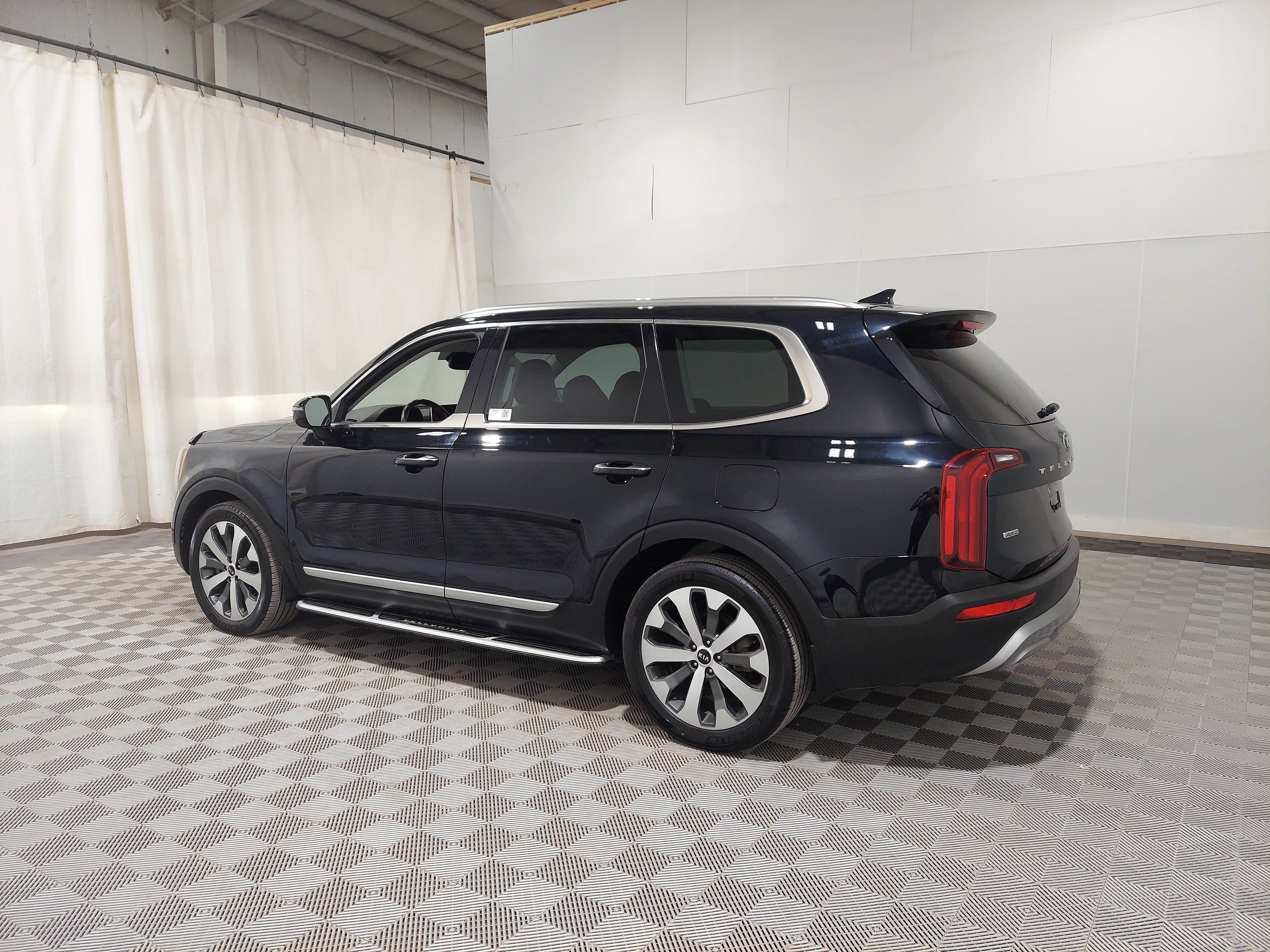 Used 2021 Kia Telluride SX image 2