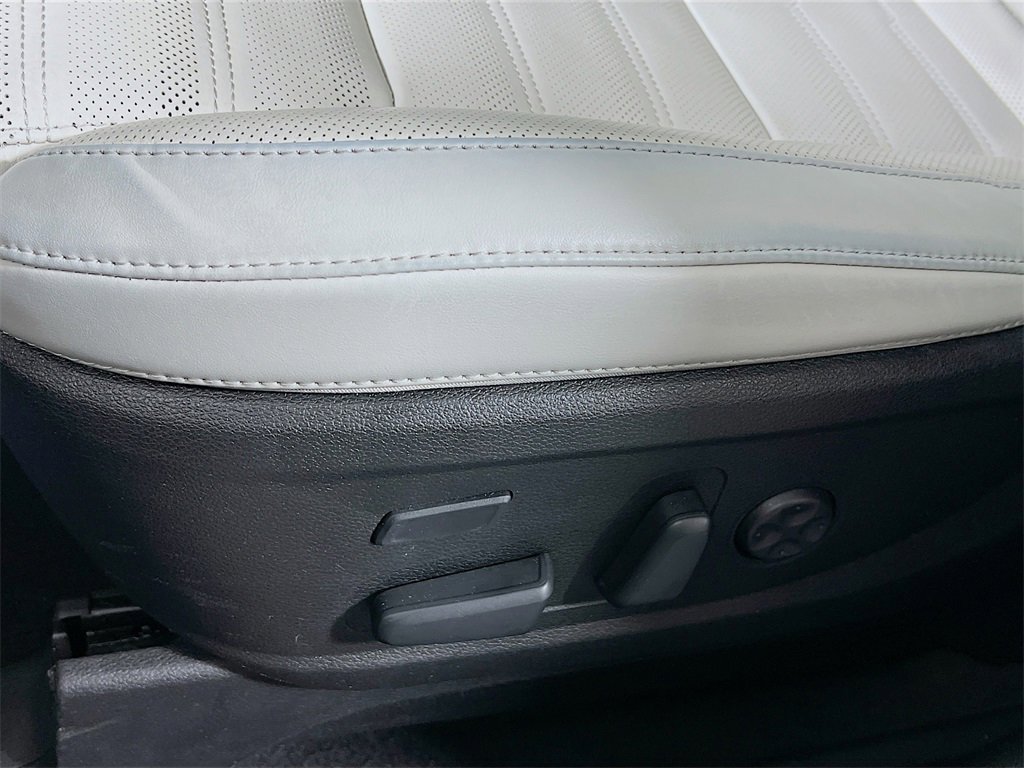 Used 2024 Kia Telluride SX Prestige image 17