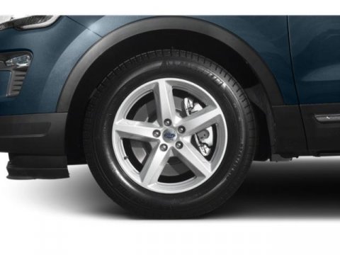 Used 2018 Ford Explorer XLT w/ Equipment Group 202A image 14