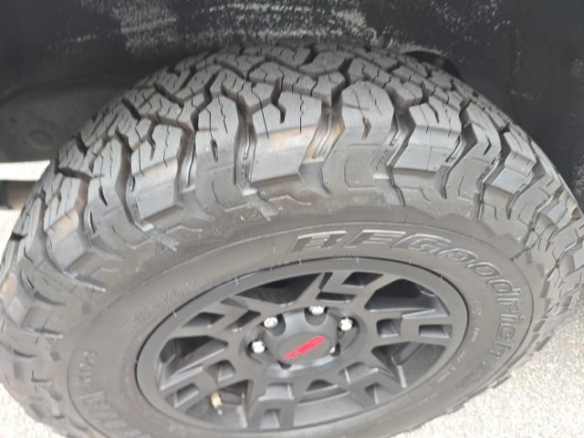 Used 2014 Toyota FJ Cruiser 2WD w/ Convenience Package image 5