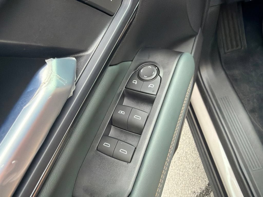 New 2026 GMC Terrain AT4 w/ Technology Package II AWD/4WD image 13