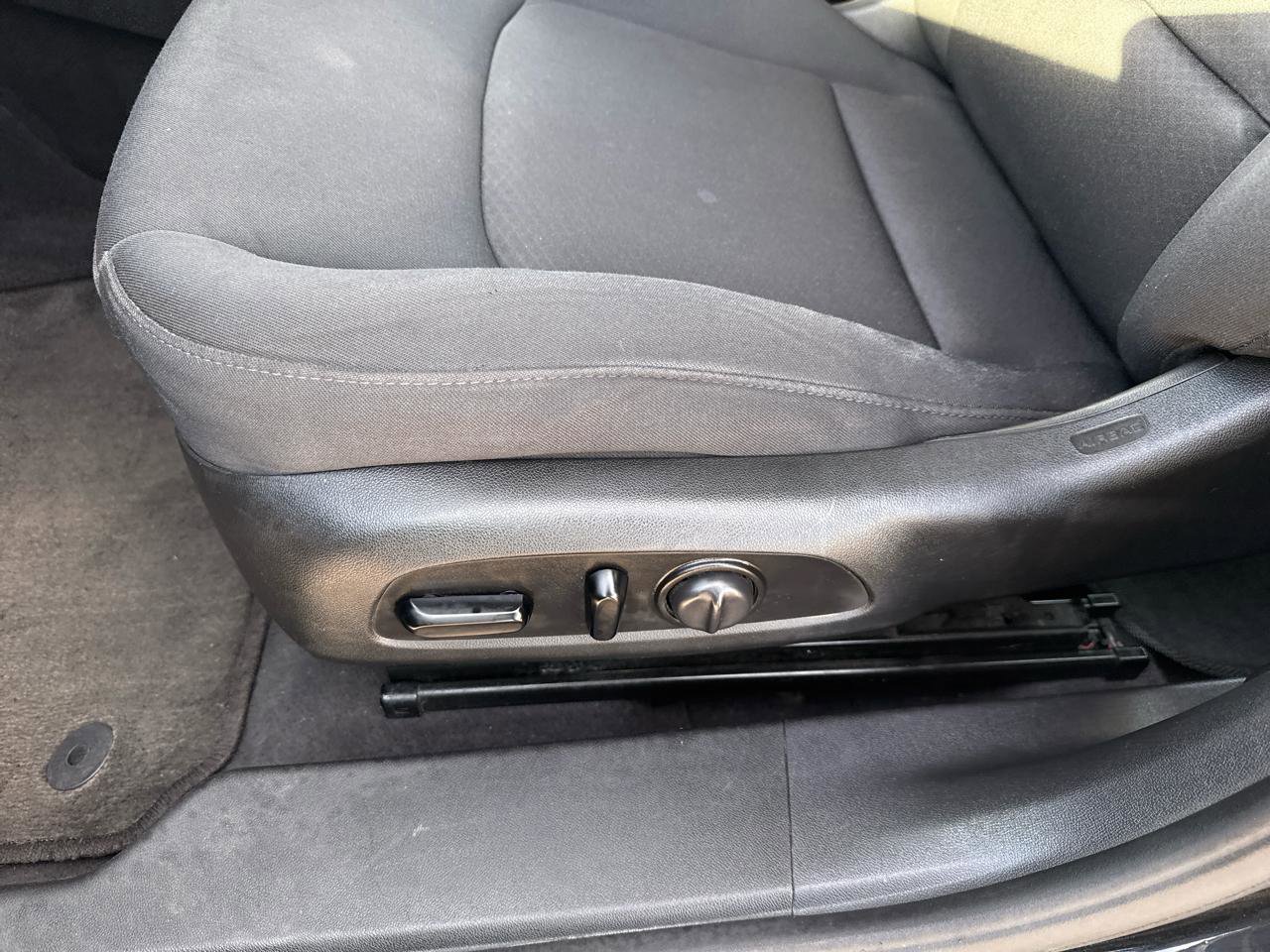 Used 2021 Chevrolet Malibu RS FWD image 11