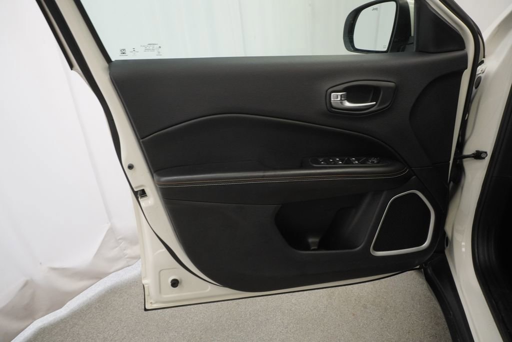 Used 2019 Jeep Compass Latitude image 35