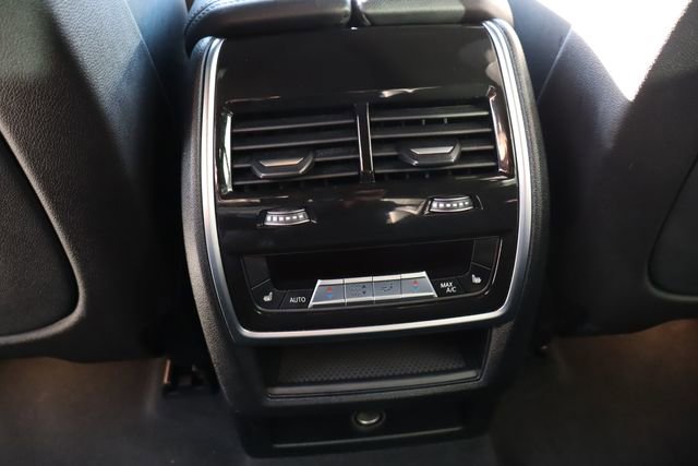 Used 2023 BMW X5 xDrive40i AWD/4WD image 17