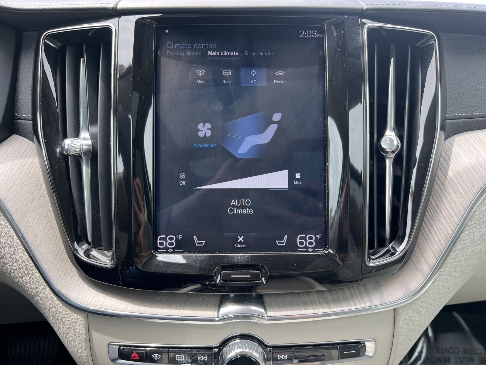Used 2019 Volvo XC60 T5 Inscription AWD/4WD image 21