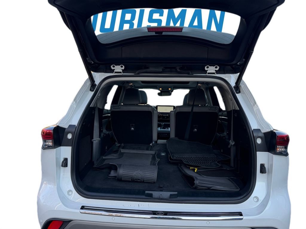 Used 2023 Toyota Highlander Platinum image 26