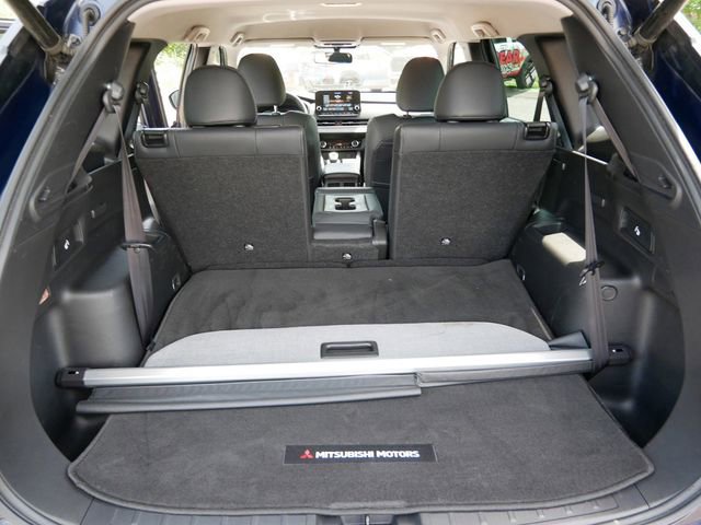 Used 2023 Mitsubishi Outlander SE AWD/4WD image 10