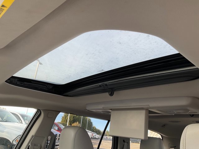 Used 2011 Buick Enclave CXL image 9