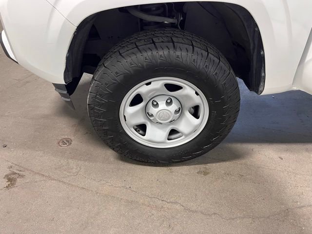 Used 2021 Toyota Tacoma SR w/ SR Convenience Package RWD image 30